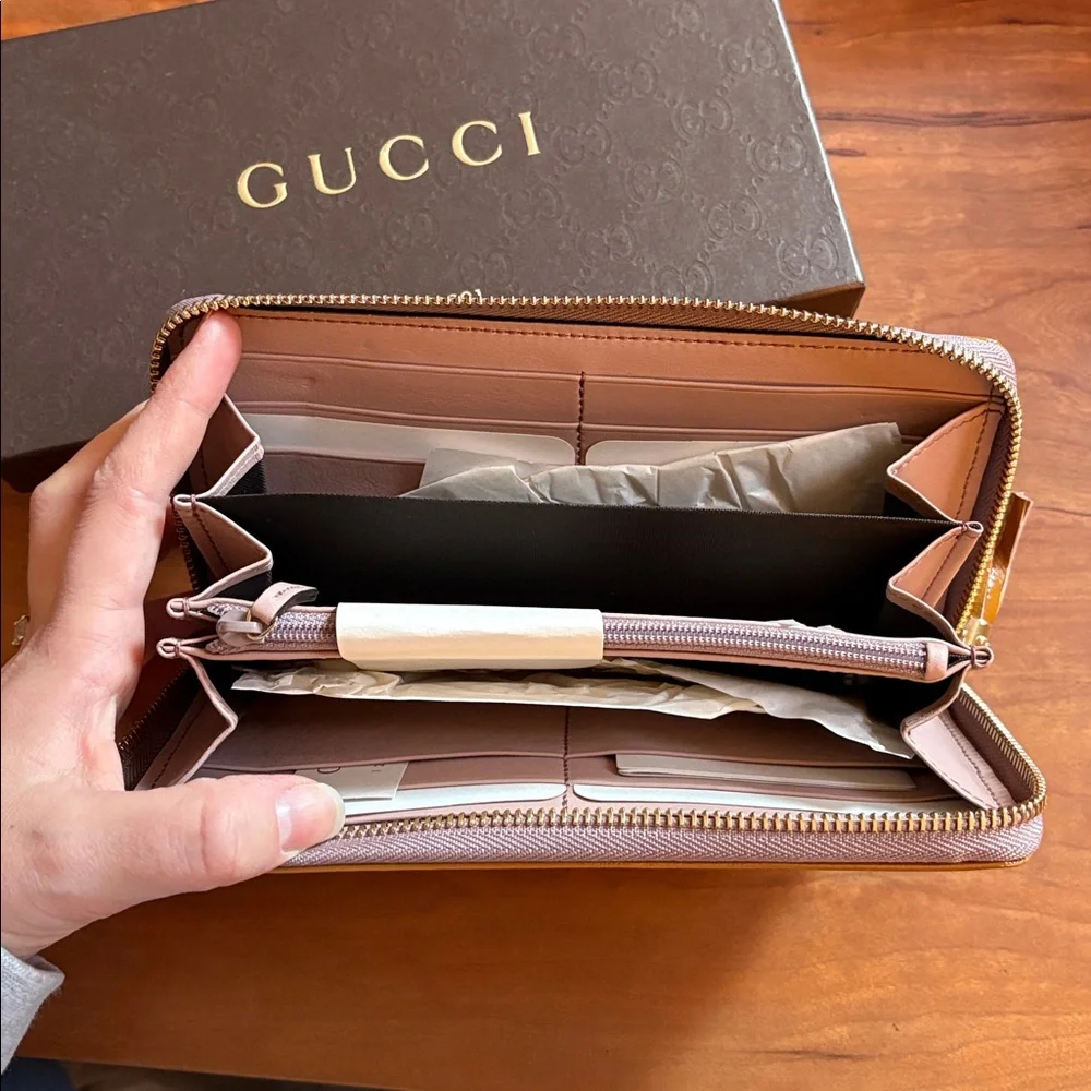 Brand new Gucci Soho Vernice Naplack zip around wallet - Picture 8 of 11